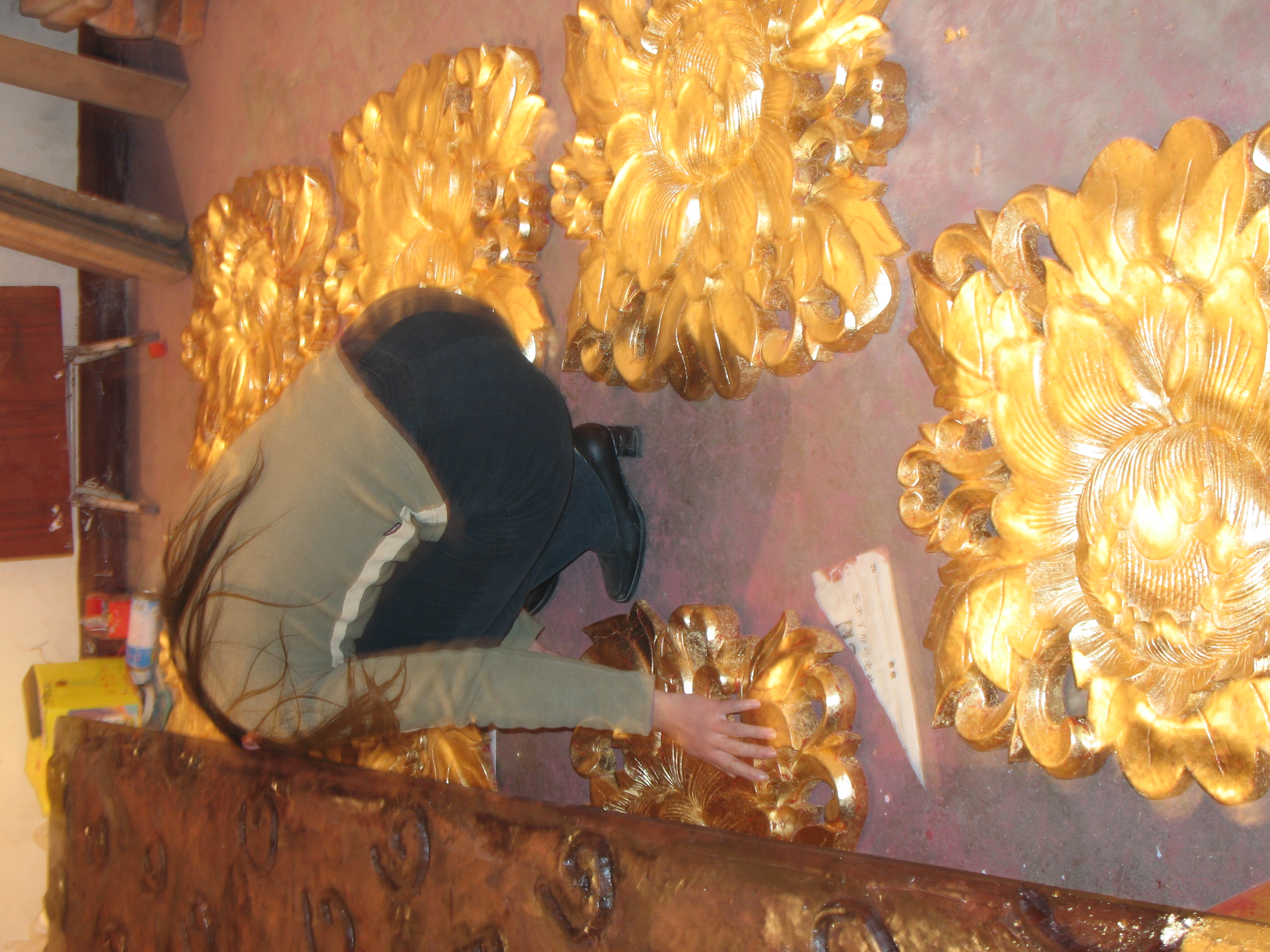 只要干不死，就往死里干！专业要的就是态度！